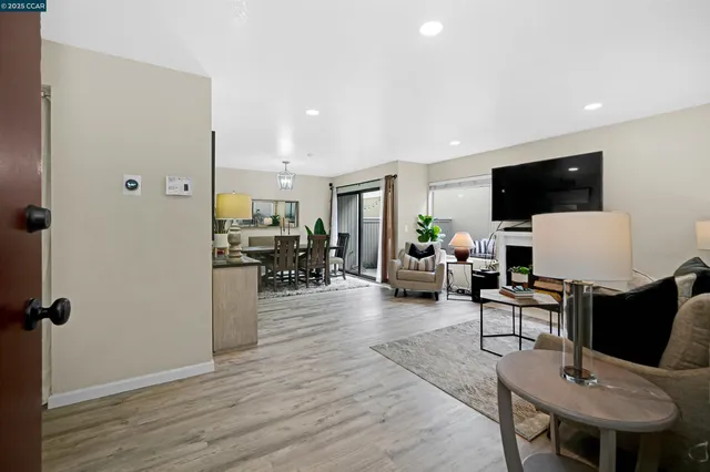 $489,999 | 303 Atlas Drive, Unit 7, Hercules, CA 94547