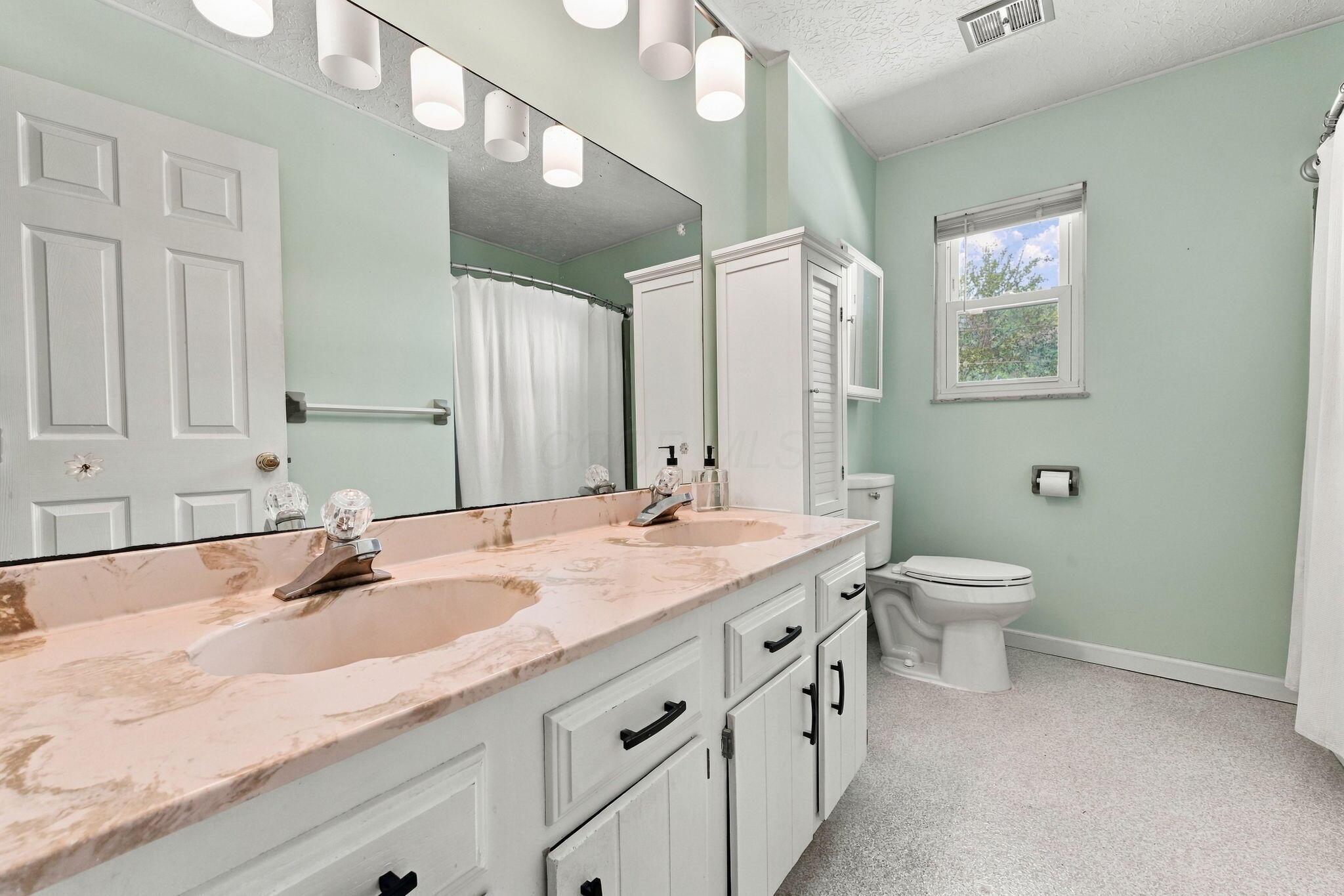 12071 Flint Ridge Road Southeast Heath, OH 43056 - Photo 15 of 47 16-web-or-mls-12071-flint-ridge-rd