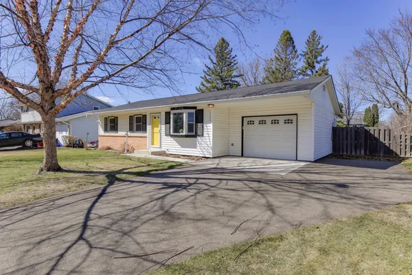 $339,900 | 1326 16th Street West, Hastings, MN 55033