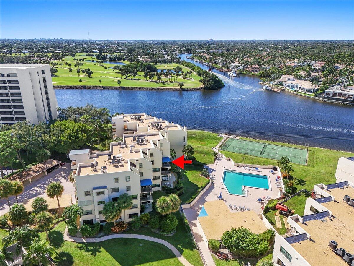 364 Golfview Road, Unit 405 North Palm Beach, FL 33408 - Photo 28 of 33 an aerial view of a house with a outdoor space