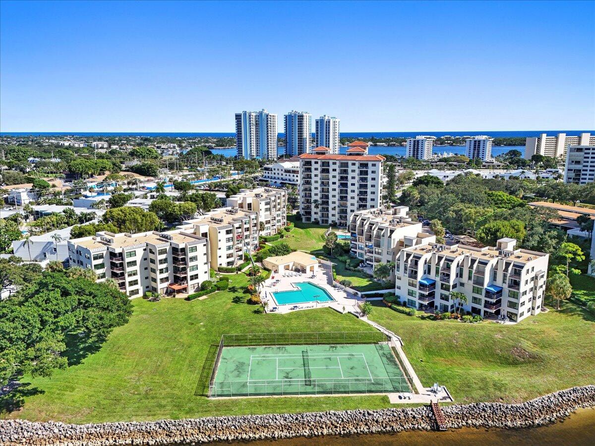 364 Golfview Road, Unit 405 North Palm Beach, FL 33408 - Photo 29 of 33 a view of a city