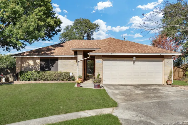 a front view of house with yard