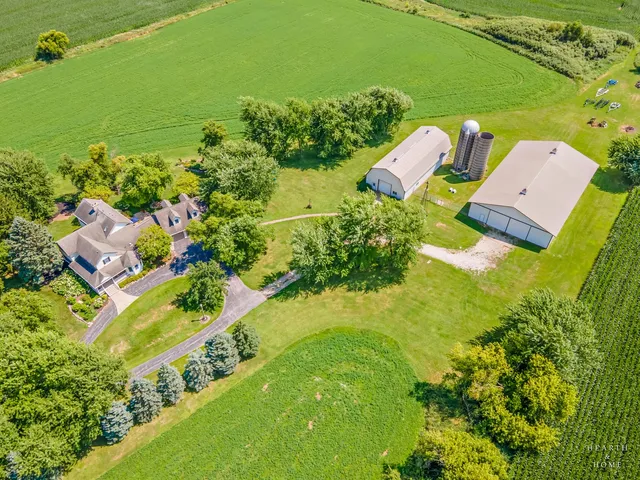 $1,100,000 | 17019 State Line Road, Harvard, IL 60033