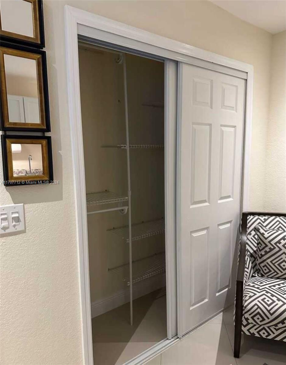 The Hammocks Miami, FL 33196 - Photo 5 of 6 a view of walk in closet