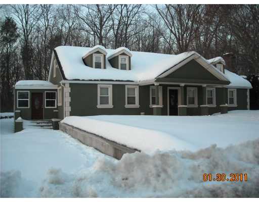 41 New Clark Road Cumberland, RI 02864 - Photo 1 of 8 Exterior Front.