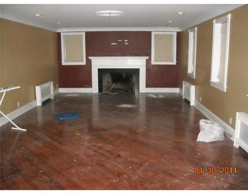 41 New Clark Road Cumberland, RI 02864 - Photo 4 of 8 Living Room.