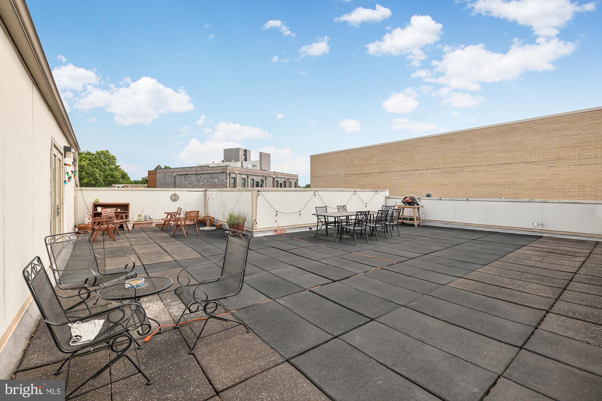 449 R Street Northwest, Unit 201 Washington, DC 20001 - Photo 26 of 28