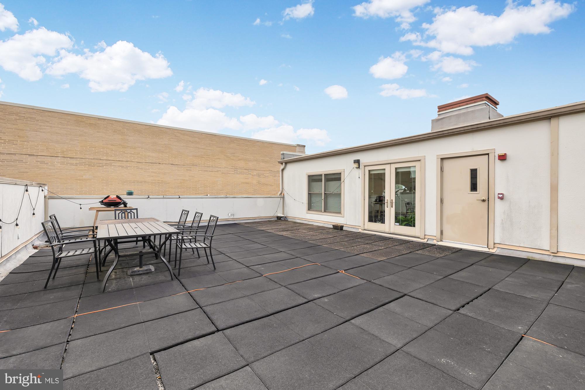 449 R Street Northwest, Unit 201 Washington, DC 20001 - Photo 27 of 28