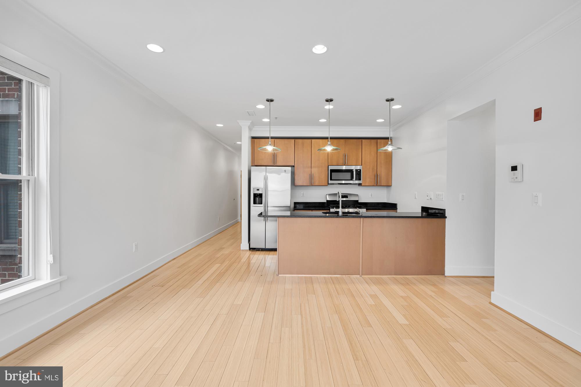 449 R Street Northwest, Unit 201 Washington, DC 20001 - Photo 8 of 28