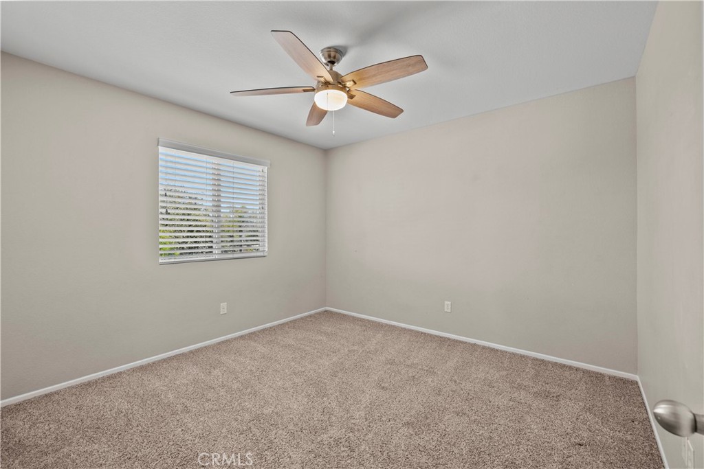 28244 Springvale Lane Castaic, CA 91384 - Photo 33 of 42