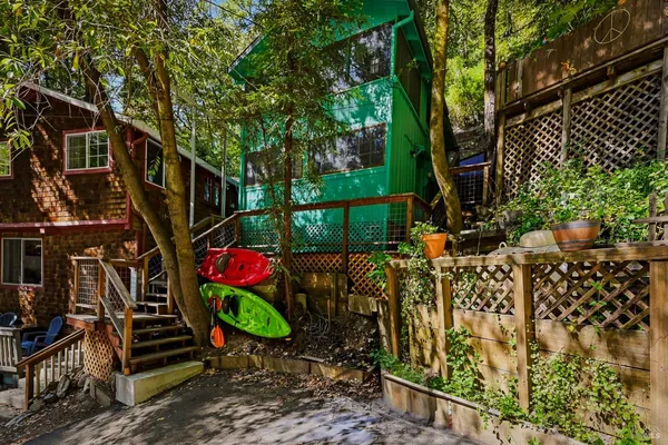 a view of outdoor space deck and entertaining space