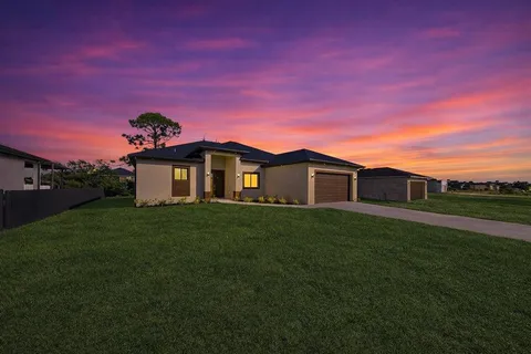 $369,999 | 2809 Southwest Embers Terrace, Cape Coral, FL 33993