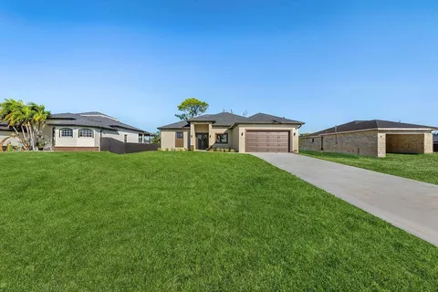 $369,999 | 2809 Southwest Embers Terrace, Cape Coral, FL 33993