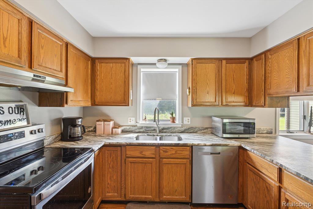 3700 Joy Road Metamora, MI 48455 - Photo 15 of 64