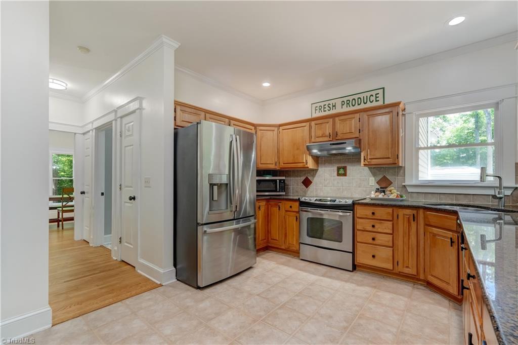 4008 Windspray Loop Summerfield, NC 27358 - Photo 14 of 38