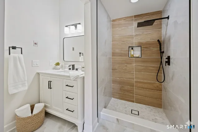 $675,000 | 507 Little Meadow Road, Guilford, CT 06437