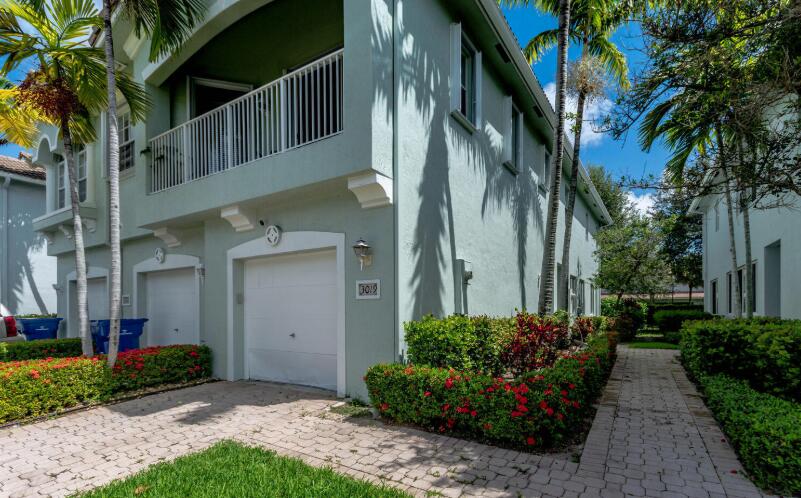 3019 Laurel Ridge Circle Riviera Beach, FL 33404 - Photo 1 of 12 Front
