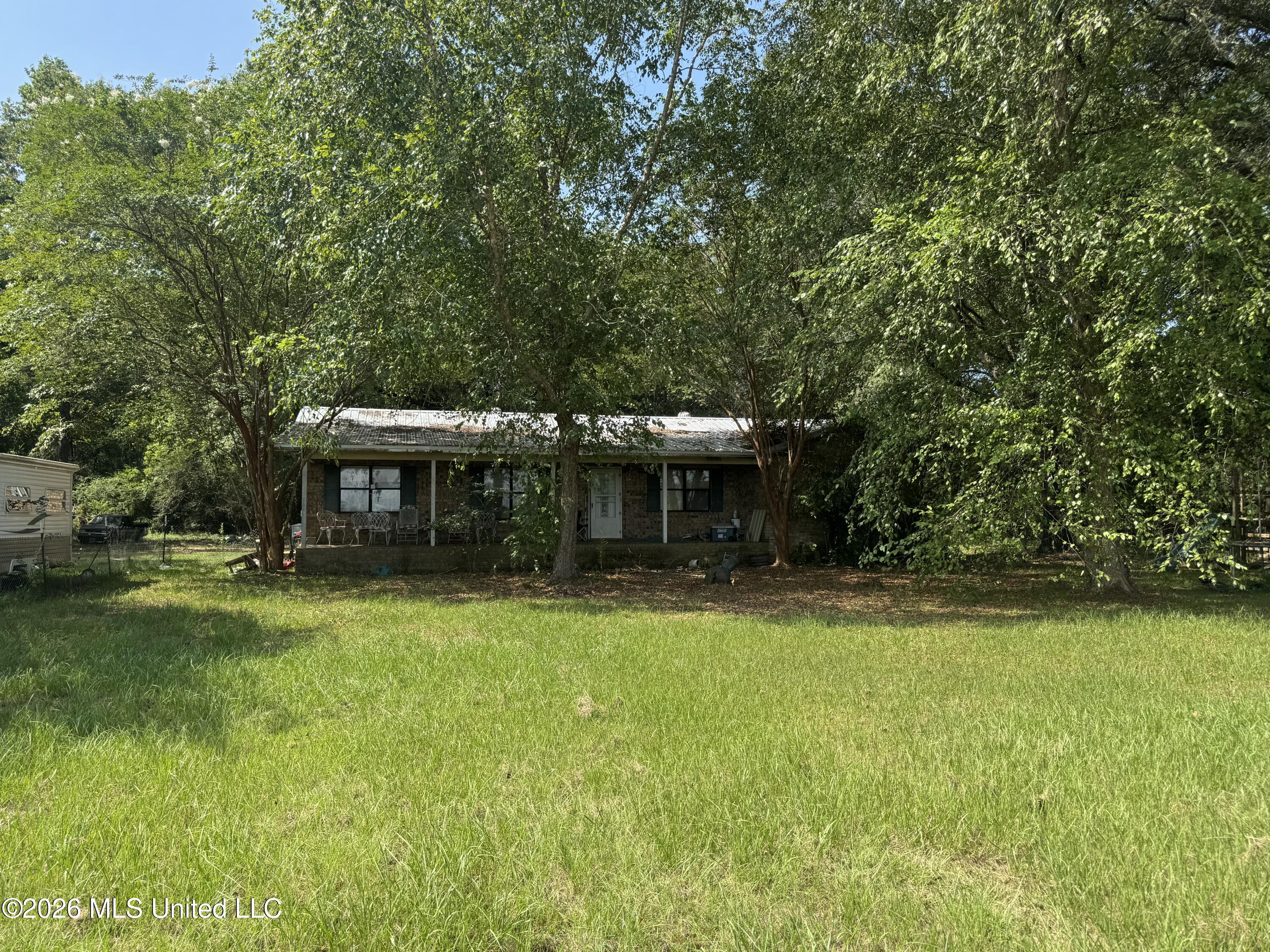 119 Elbert Stringer Lane Lucedale, MS 39452 - Photo 2 of 26 IMG_7562