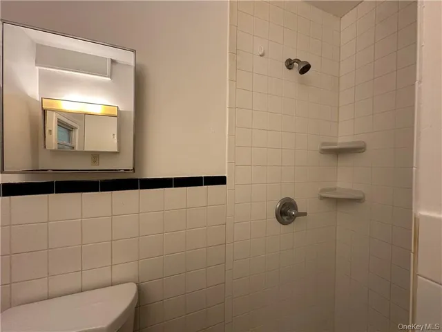 $1,295 | 2 School Street, Unit 1D, Poughkeepsie, NY 12601