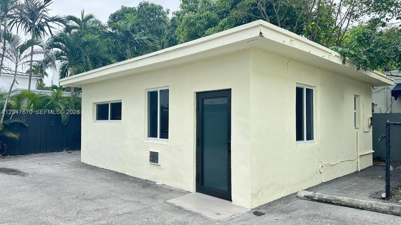 320 Southwest 29th Road, Unit COTTAGE Miami, FL 33129 - Photo 25 of 26
