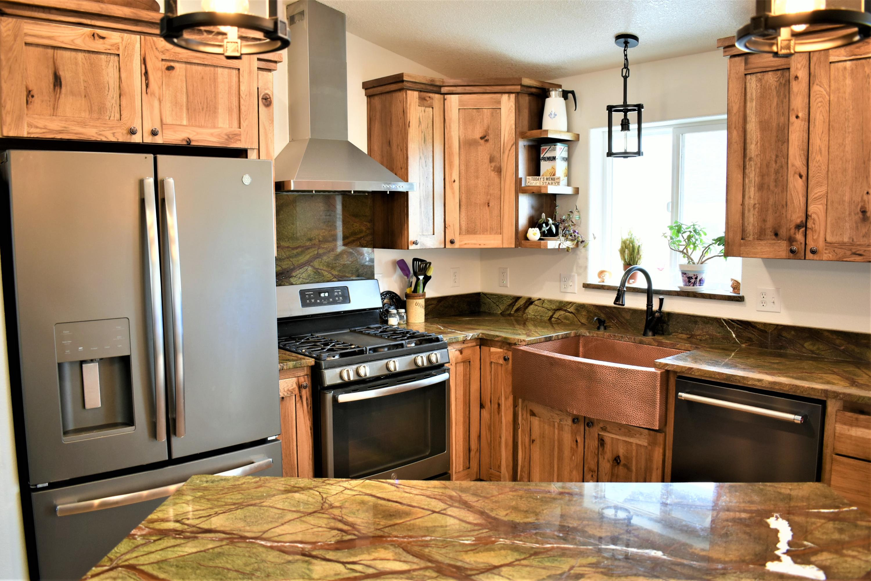2330 Northeast Yellowpine Road Prineville, OR 97754 - Photo 6 of 41 DSC_0032 (2)