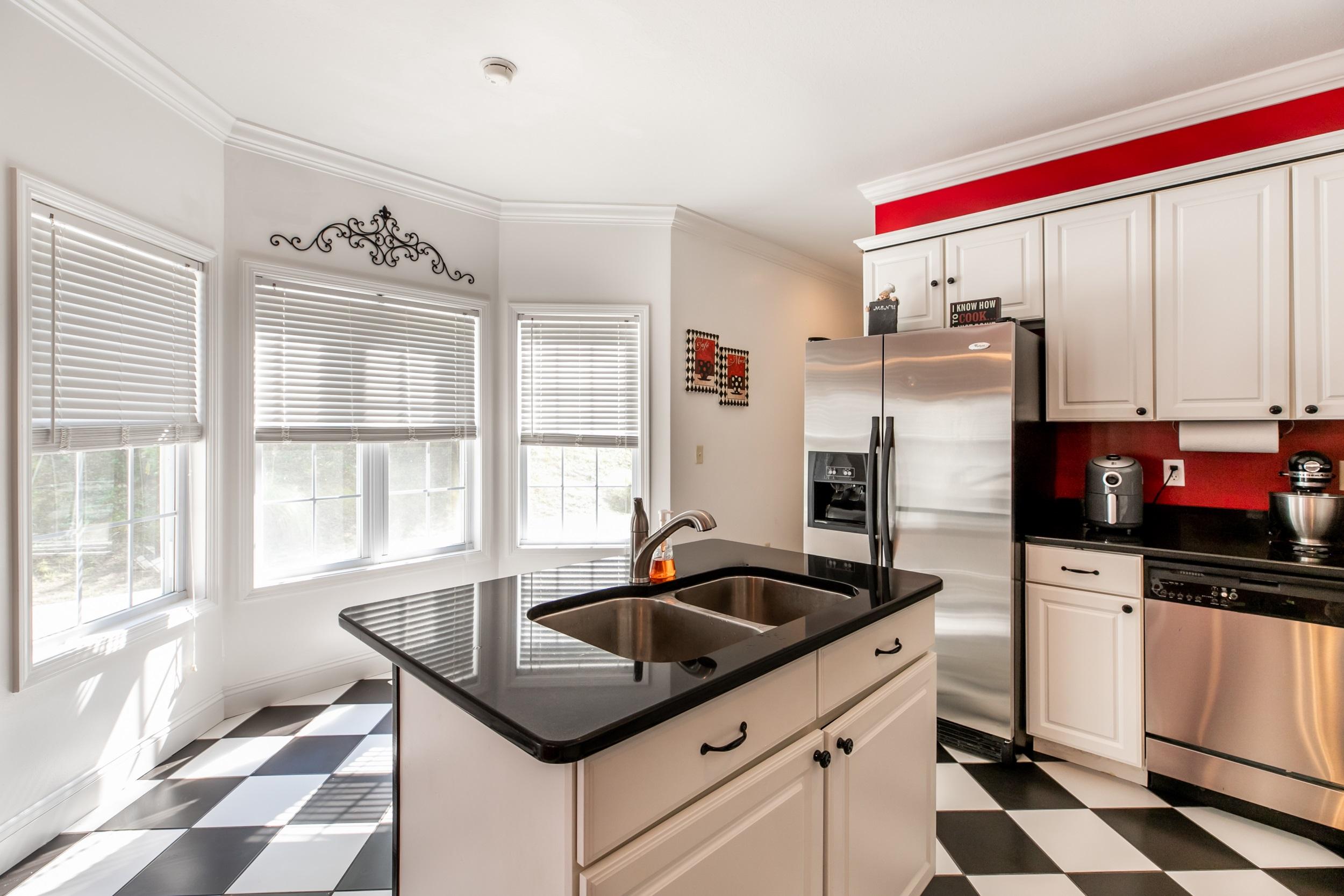 266 Young Road La Follette, TN 37766 - Photo 12 of 38 Kitchen