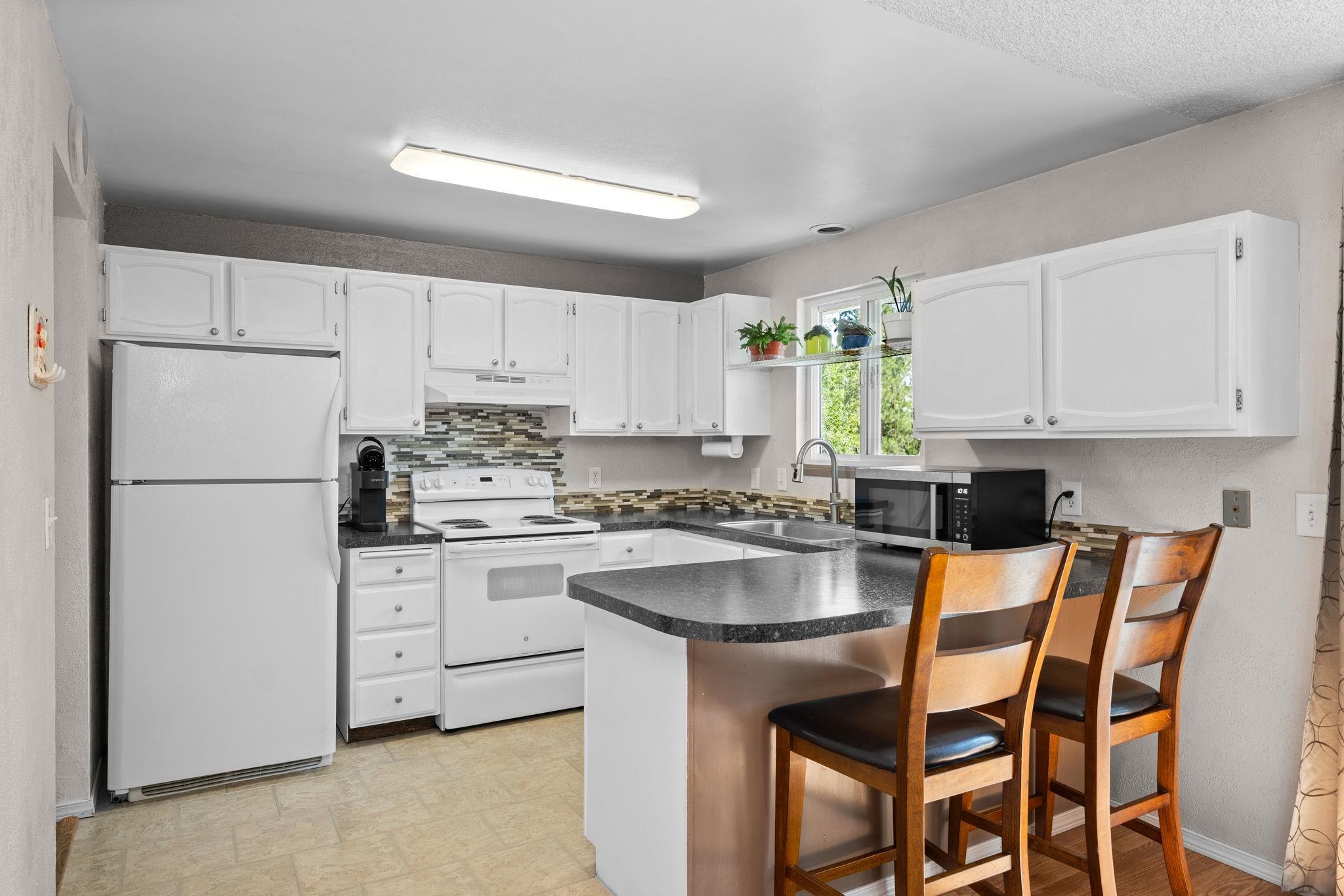 3921 South Johnson Street Spokane Valley, WA 99206 - Photo 8 of 34