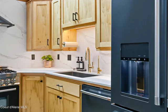 $2,390,000 | 6246 West Ebbtide Drive, Coeur D'Alene, ID 83814