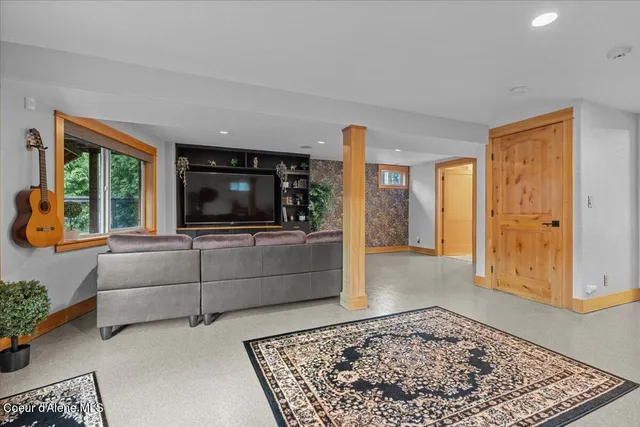 $2,390,000 | 6246 West Ebbtide Drive, Coeur D'Alene, ID 83814