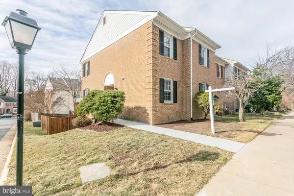 $3,300 | 6072 Crown Royal Circle, Alexandria, VA 22310