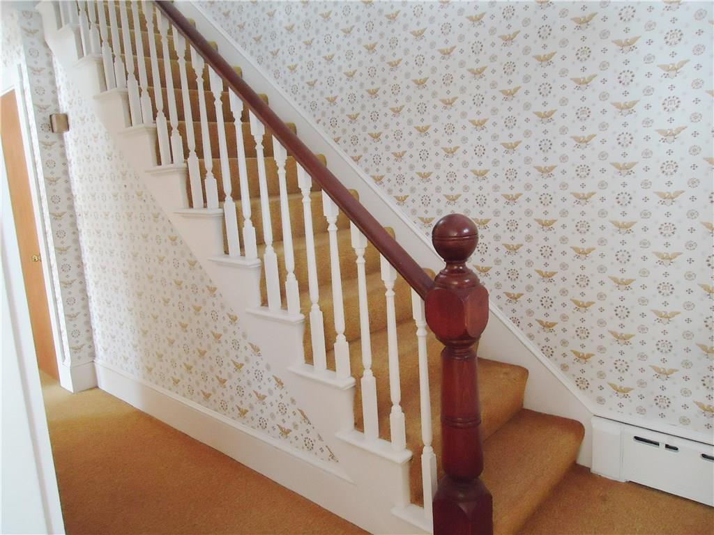 15 Sea Road Kennebunk, ME 04043 - Photo 13 of 26 Original newel post marks the...