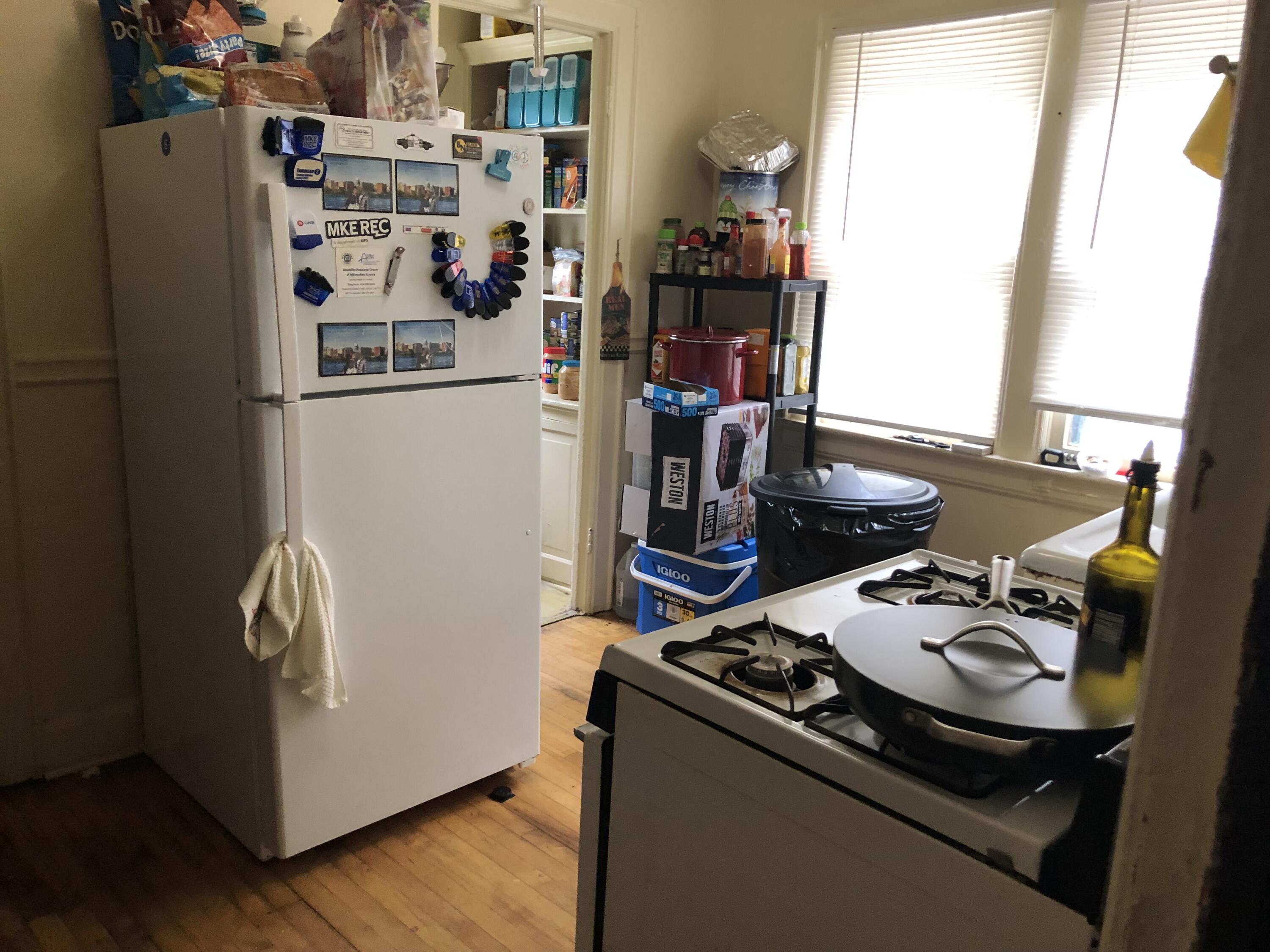 2014 North 35th Street, Unit 2016 Milwaukee, WI 53208 - Photo 9 of 15 UPPER KITCHEN