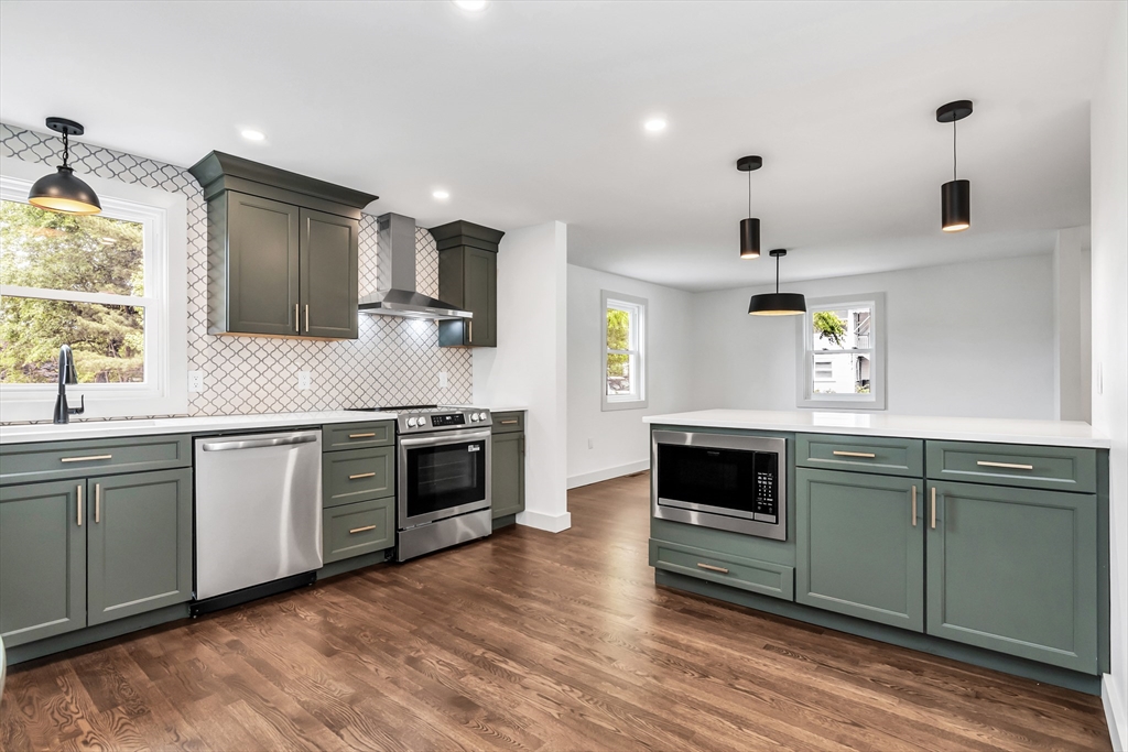 53 Walnut Street Saugus, MA 01906 - Photo 9 of 39