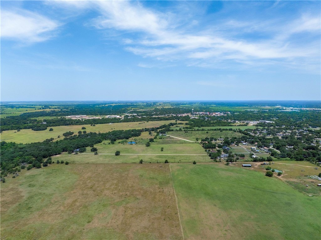 801 Allison Avenue Groesbeck, TX 76642 - Photo 4 of 9 a view of a city