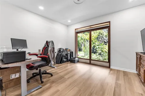$957,000 | 680 Southwest 75th Avenue, Plantation, FL 33317