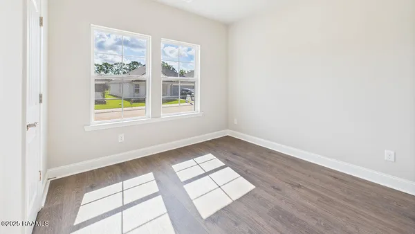 $332,500 | 114 Eden Rdg Road, Duson, LA 70529