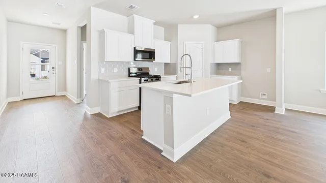 $342,500 | 114 Eden Rdg Road, Duson, LA 70529