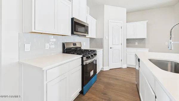 $332,500 | 114 Eden Rdg Road, Duson, LA 70529