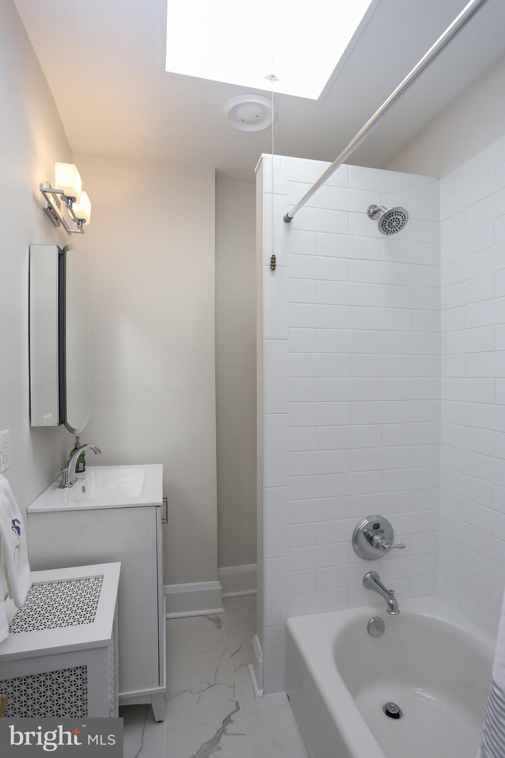 3805 Keswick Road Baltimore, MD 21211 - Photo 18 of 27 Completely new bathroom March 2019!