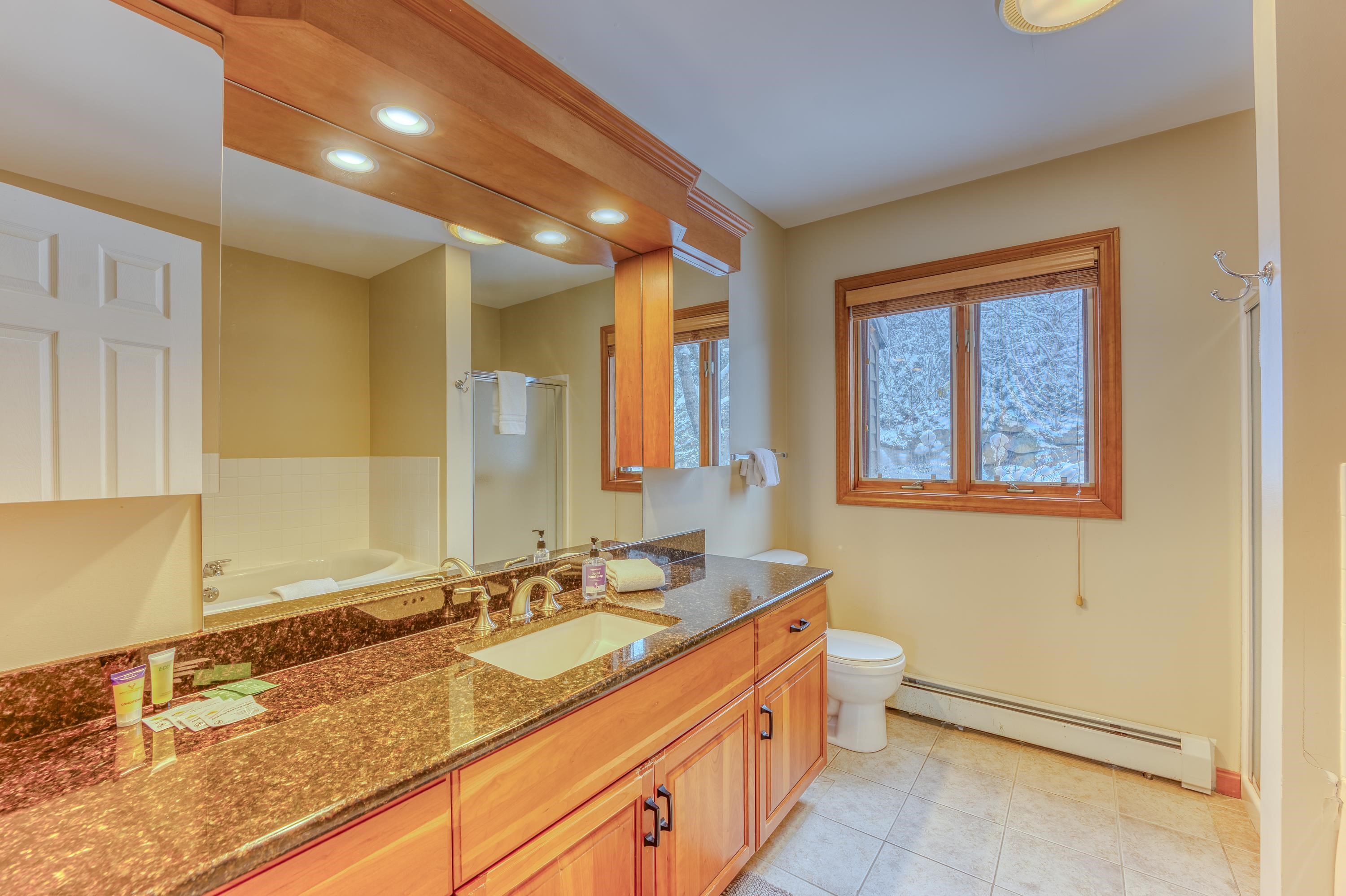 254 Crawford Ridge Road, Unit 3 Carroll, NH 03595 - Photo 17 of 36 Gallery Image 17