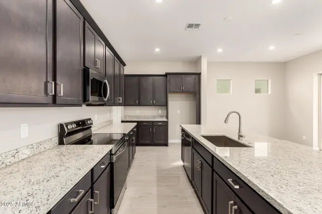 $599,990 | 526 North 89th Street, Mesa, AZ 85207