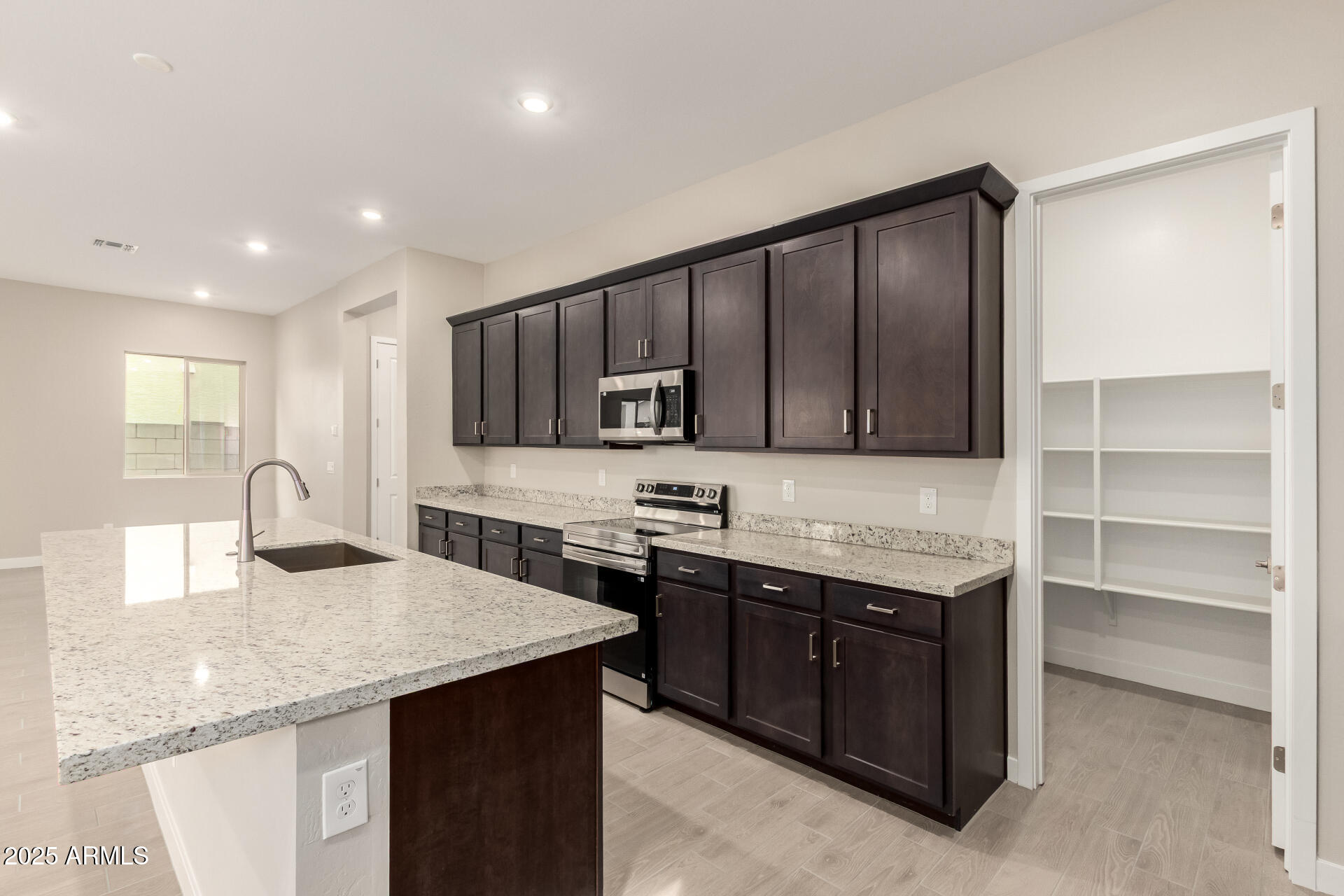 526 North 89th Street Mesa, AZ 85207 - Photo 12 of 39 14 89th