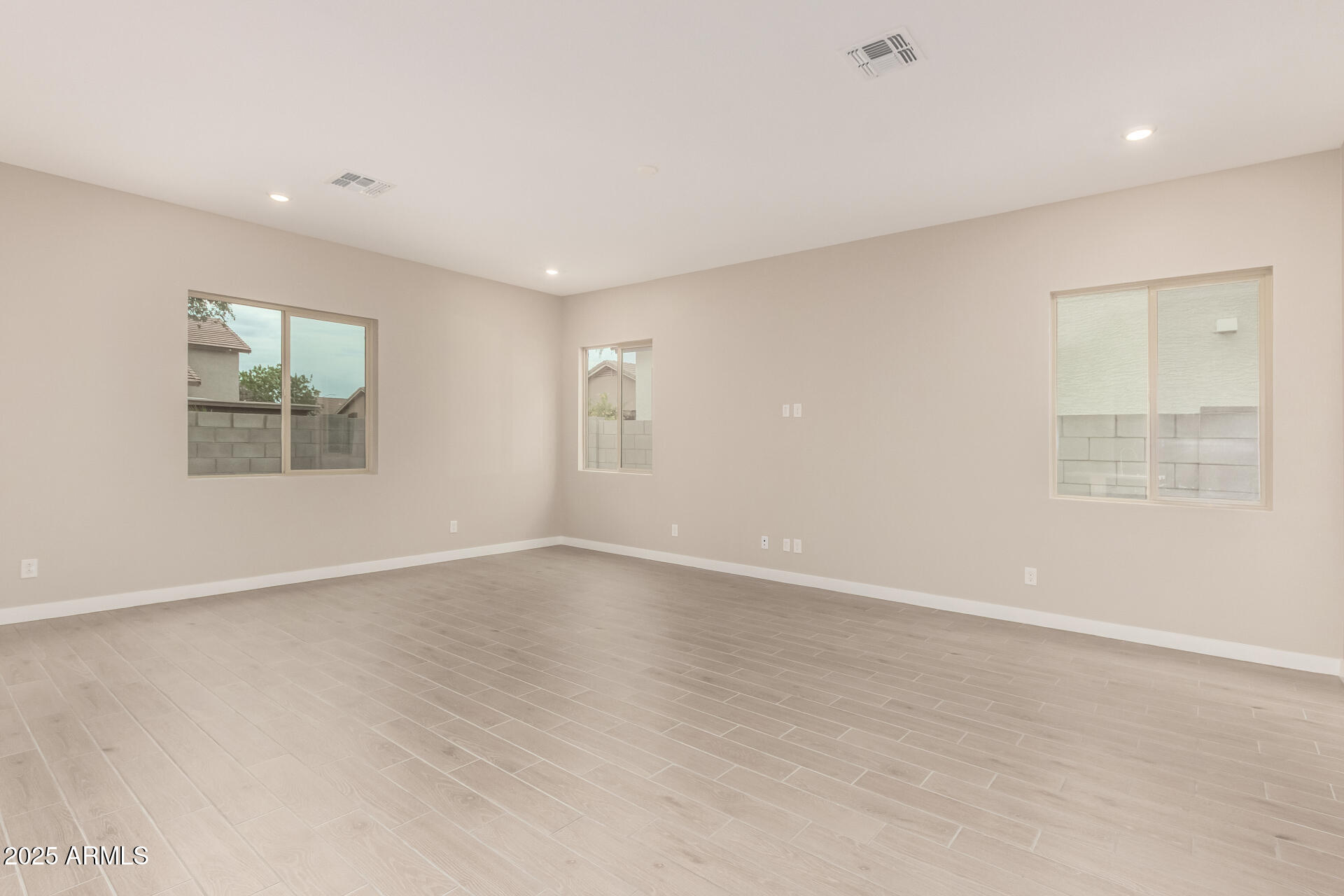 526 North 89th Street Mesa, AZ 85207 - Photo 6 of 39 08 89th