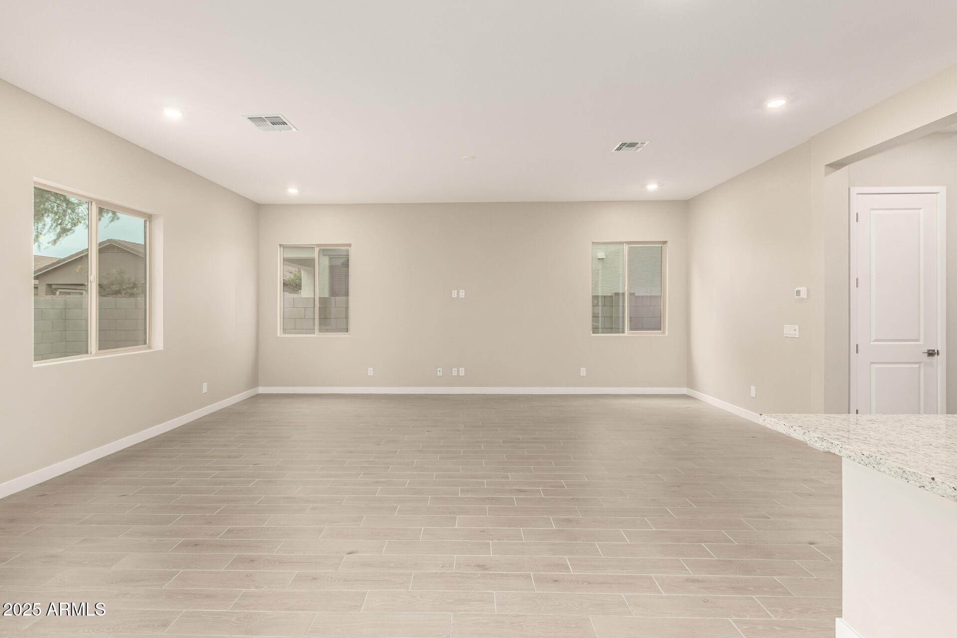 526 North 89th Street Mesa, AZ 85207 - Photo 8 of 39 10 89th