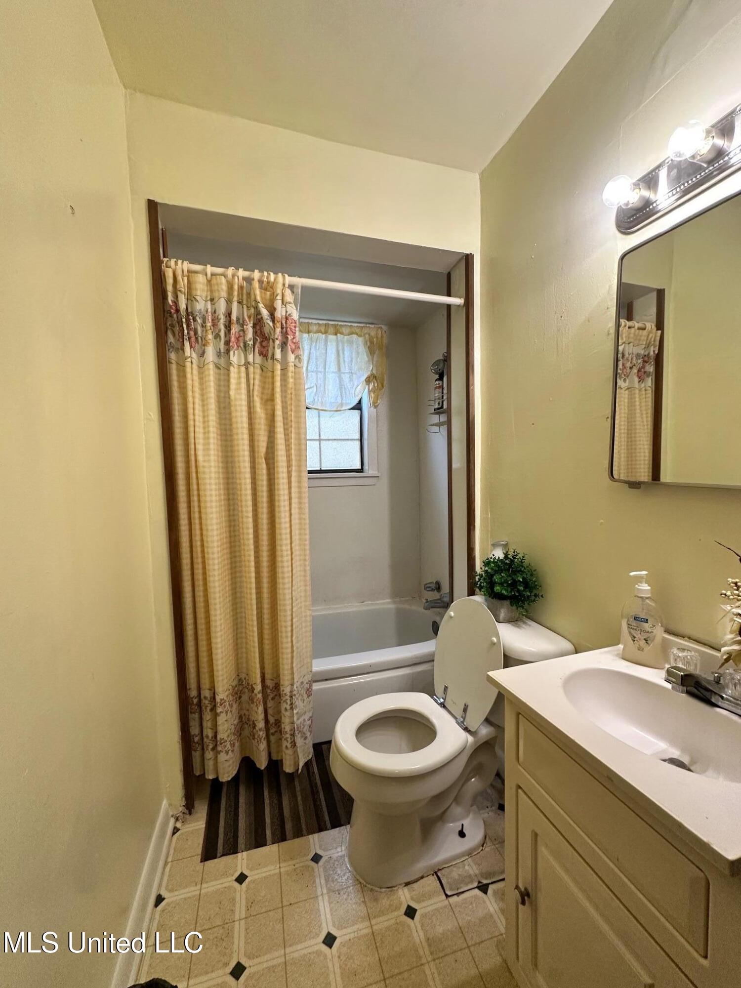 7 Junkin Street Natchez, MS 39120 - Photo 11 of 12 IMG_4074