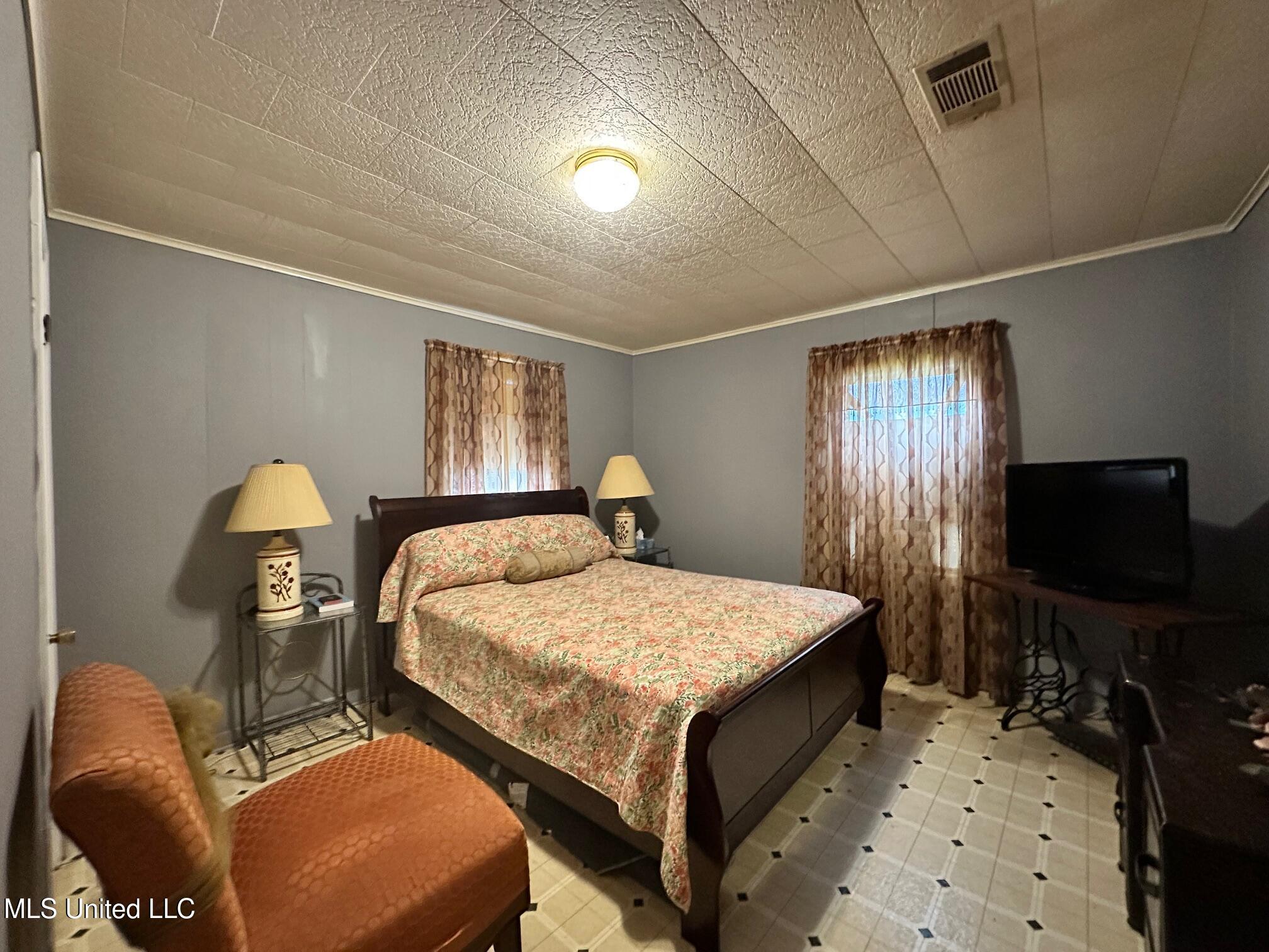 7 Junkin Street Natchez, MS 39120 - Photo 9 of 12 IMG_4072