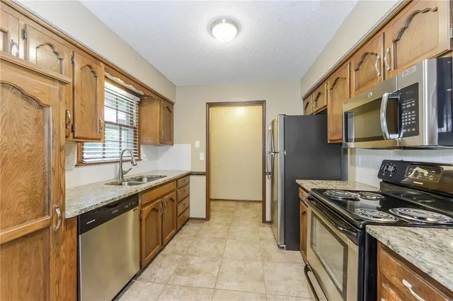 $1,835 | 7403 East 132 Terrace, Grandview, MO 64030