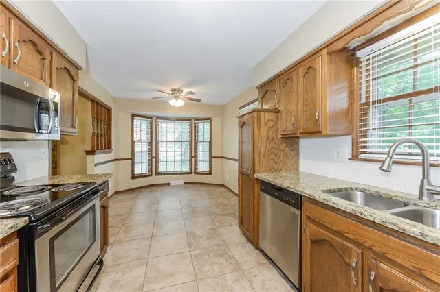 $1,835 | 7403 East 132 Terrace, Grandview, MO 64030