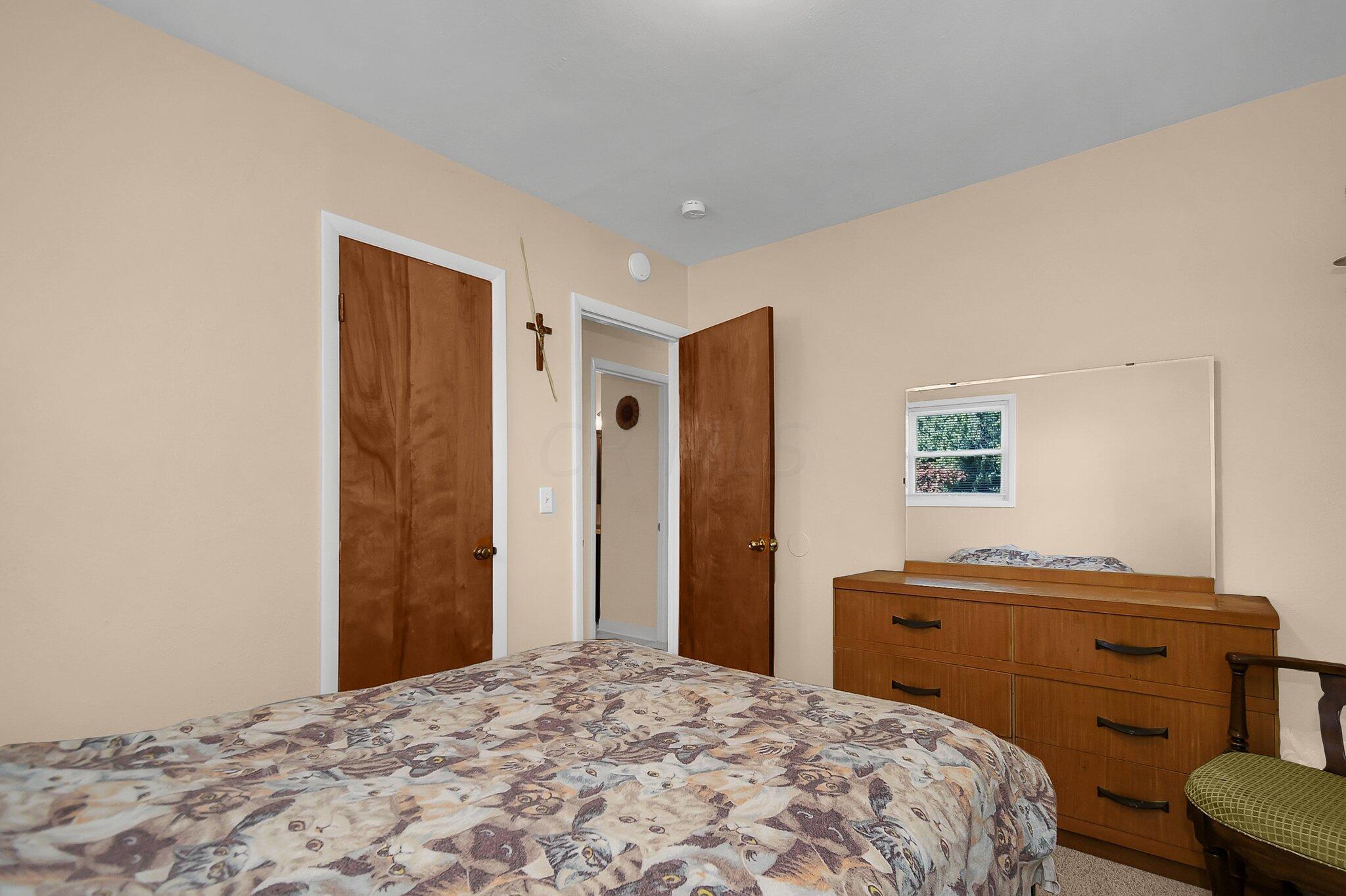 5420 Sinclair Road Columbus, OH 43229 - Photo 18 of 24 Bedroom