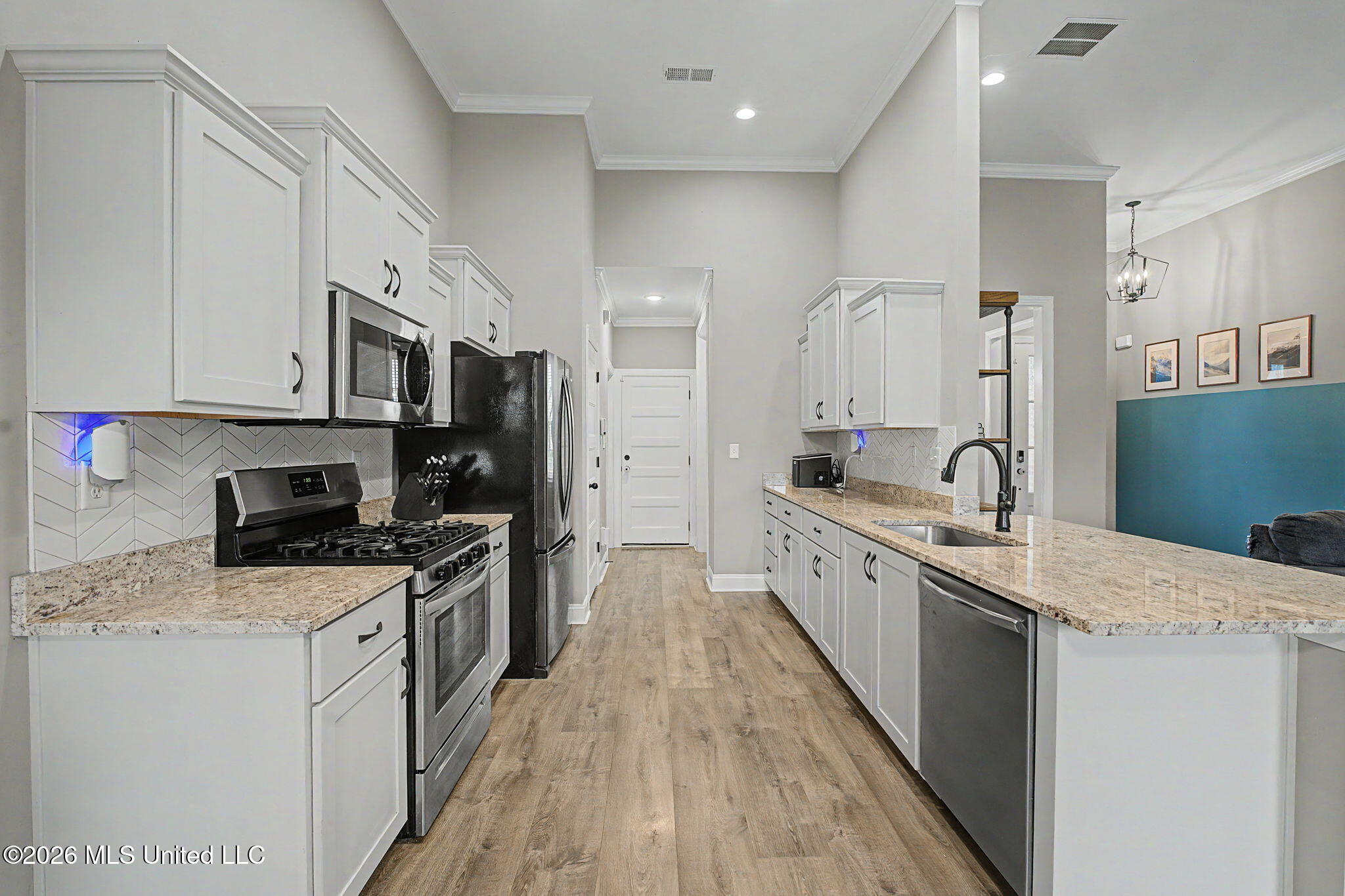 1614 Fall Gdn Drive Hernando, MS 38632 - Photo 16 of 56 Kitchen